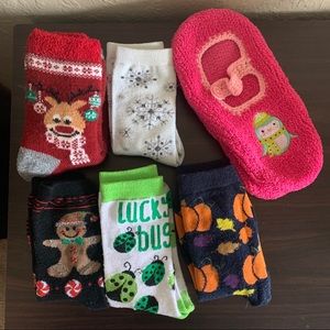 🌎 Holiday Sock Bundle